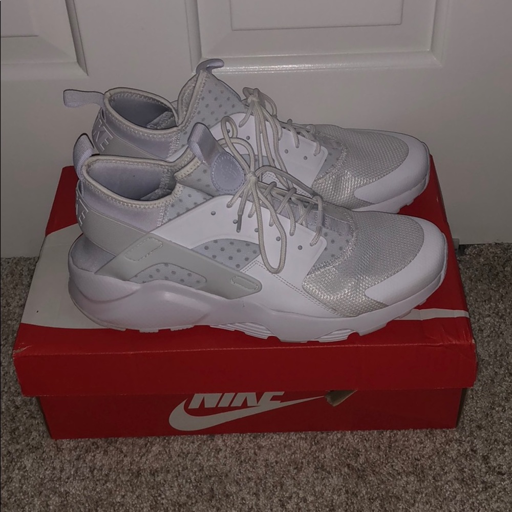 Nike Huarache Ultra Run (Triple White)